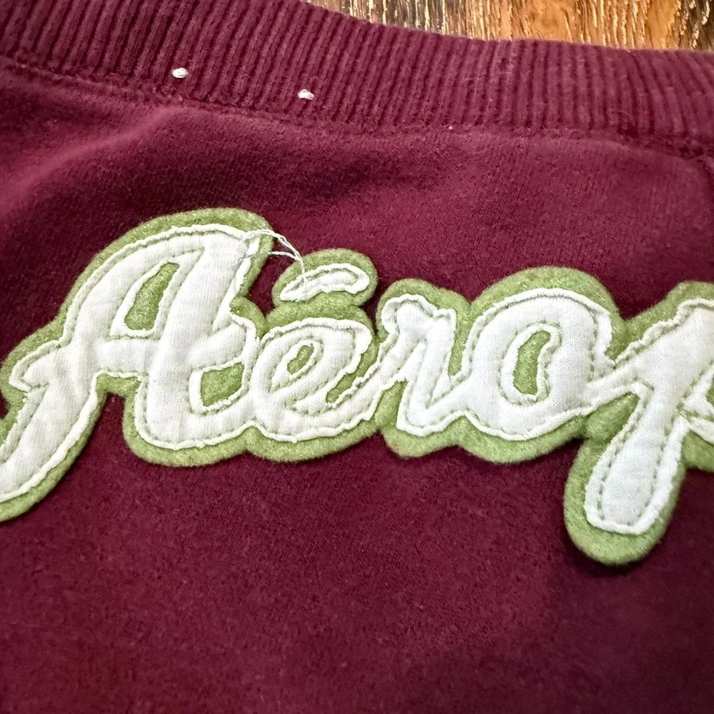 Y2K Aeropostale Womens XS Burgundy Cropped Sweatpants Back Logo Joggers Maroon